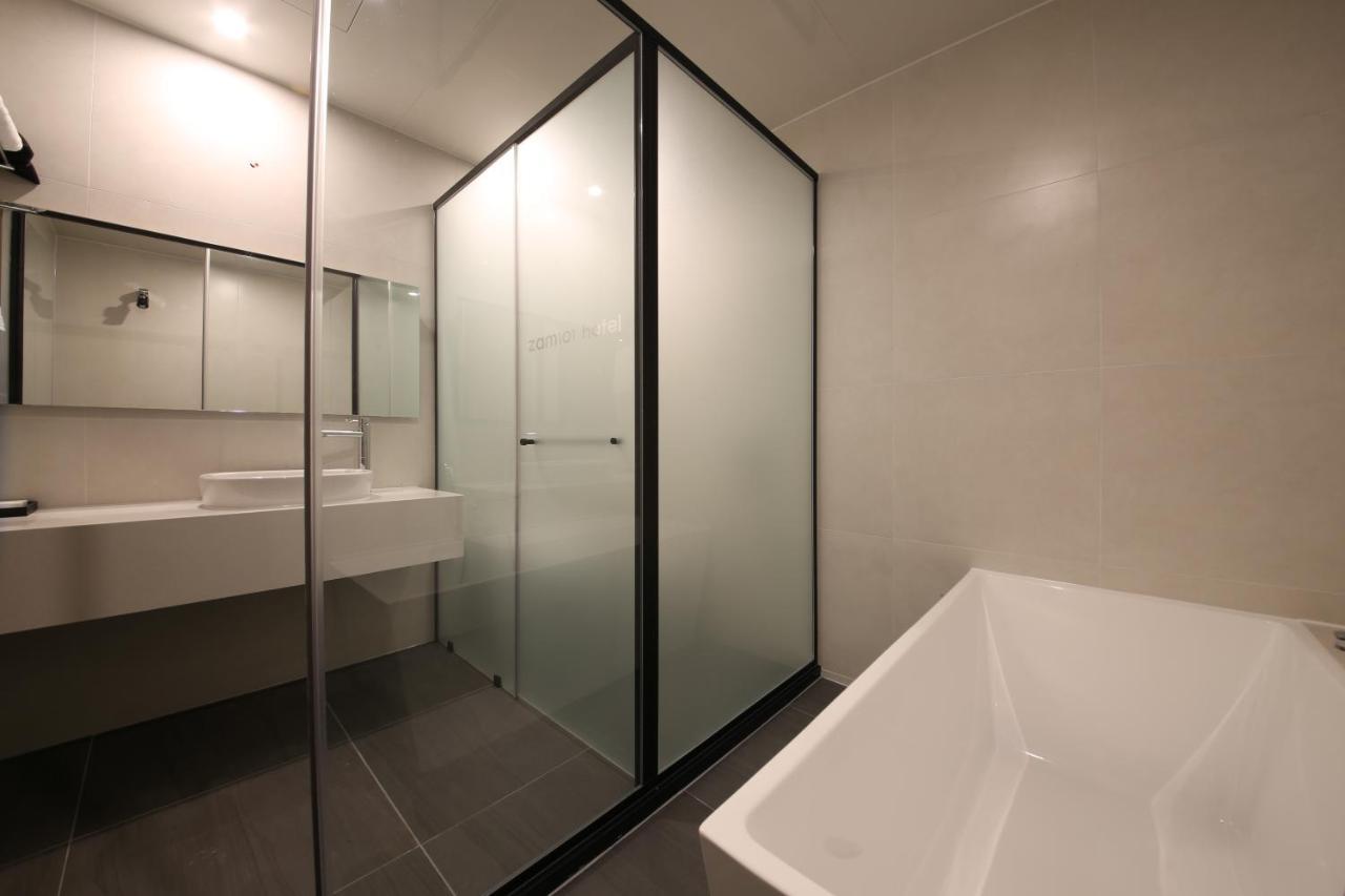 Zam101 Hotel Gimhae Exteriör bild