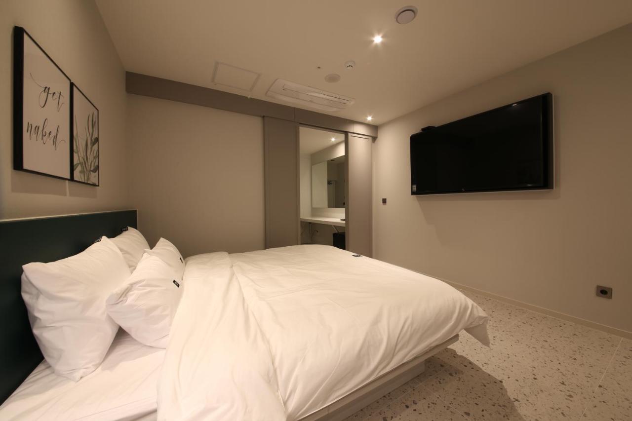 Zam101 Hotel Gimhae Exteriör bild