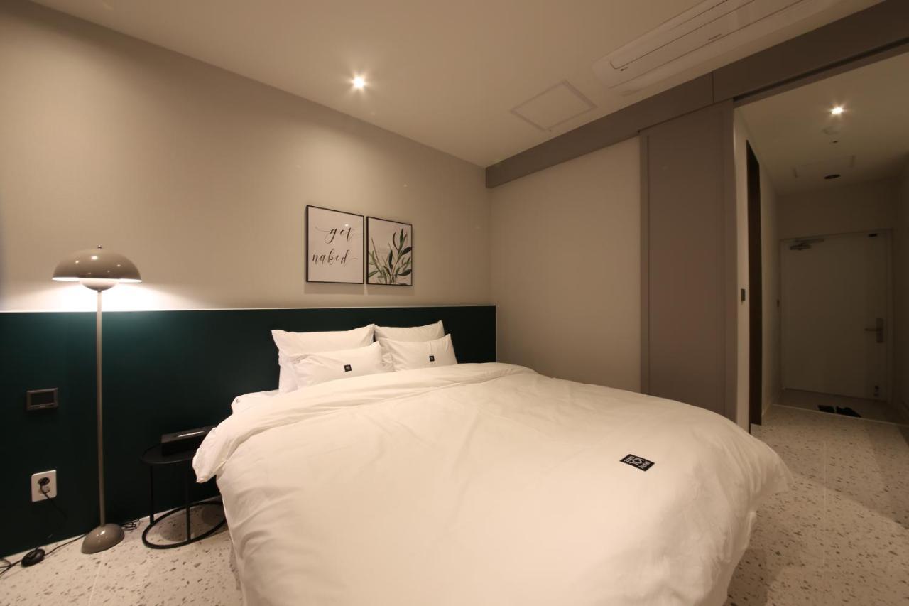 Zam101 Hotel Gimhae Exteriör bild