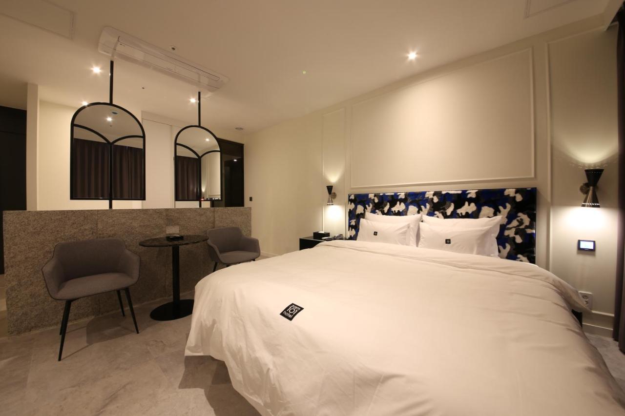 Zam101 Hotel Gimhae Exteriör bild