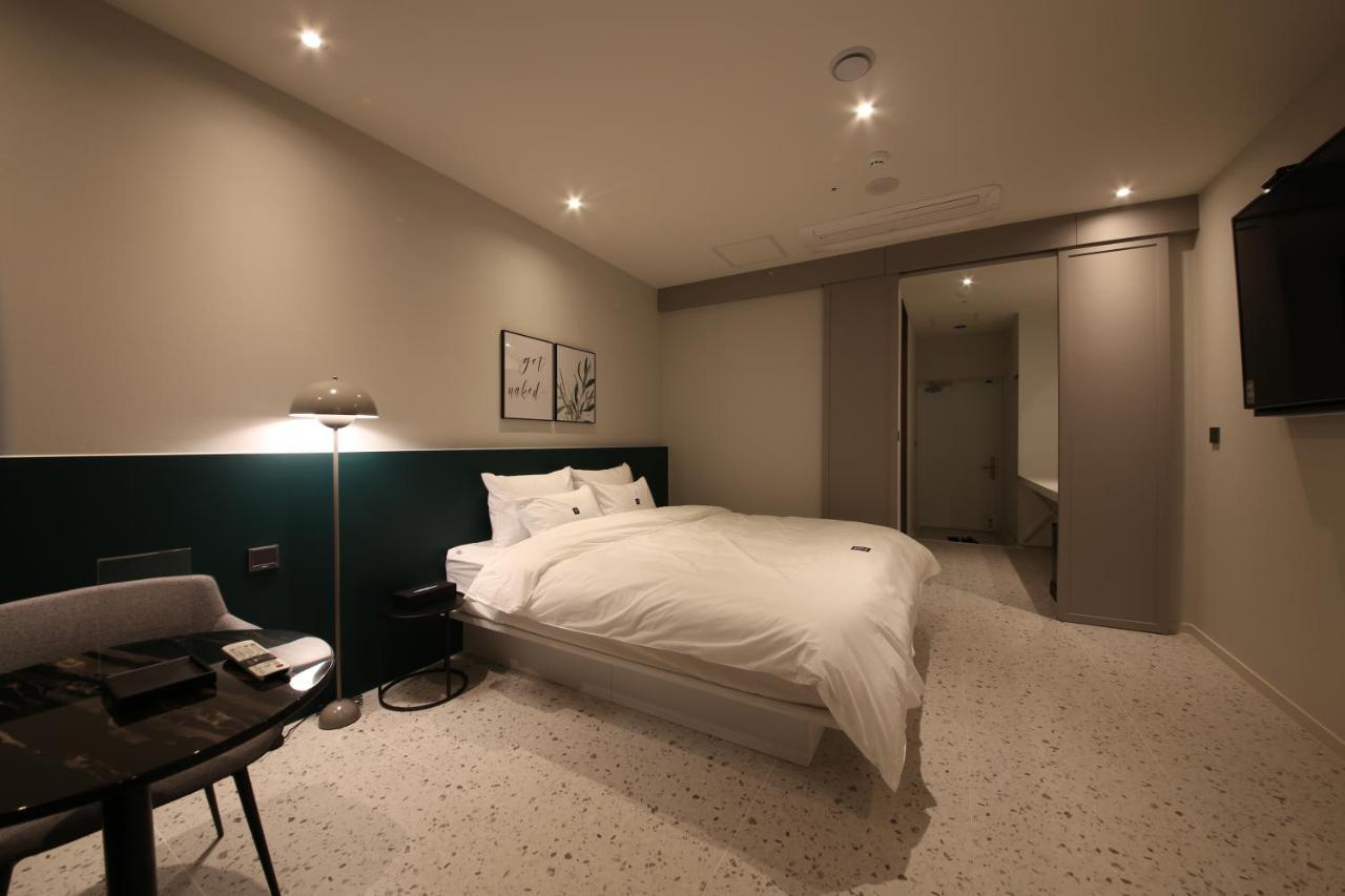 Zam101 Hotel Gimhae Exteriör bild