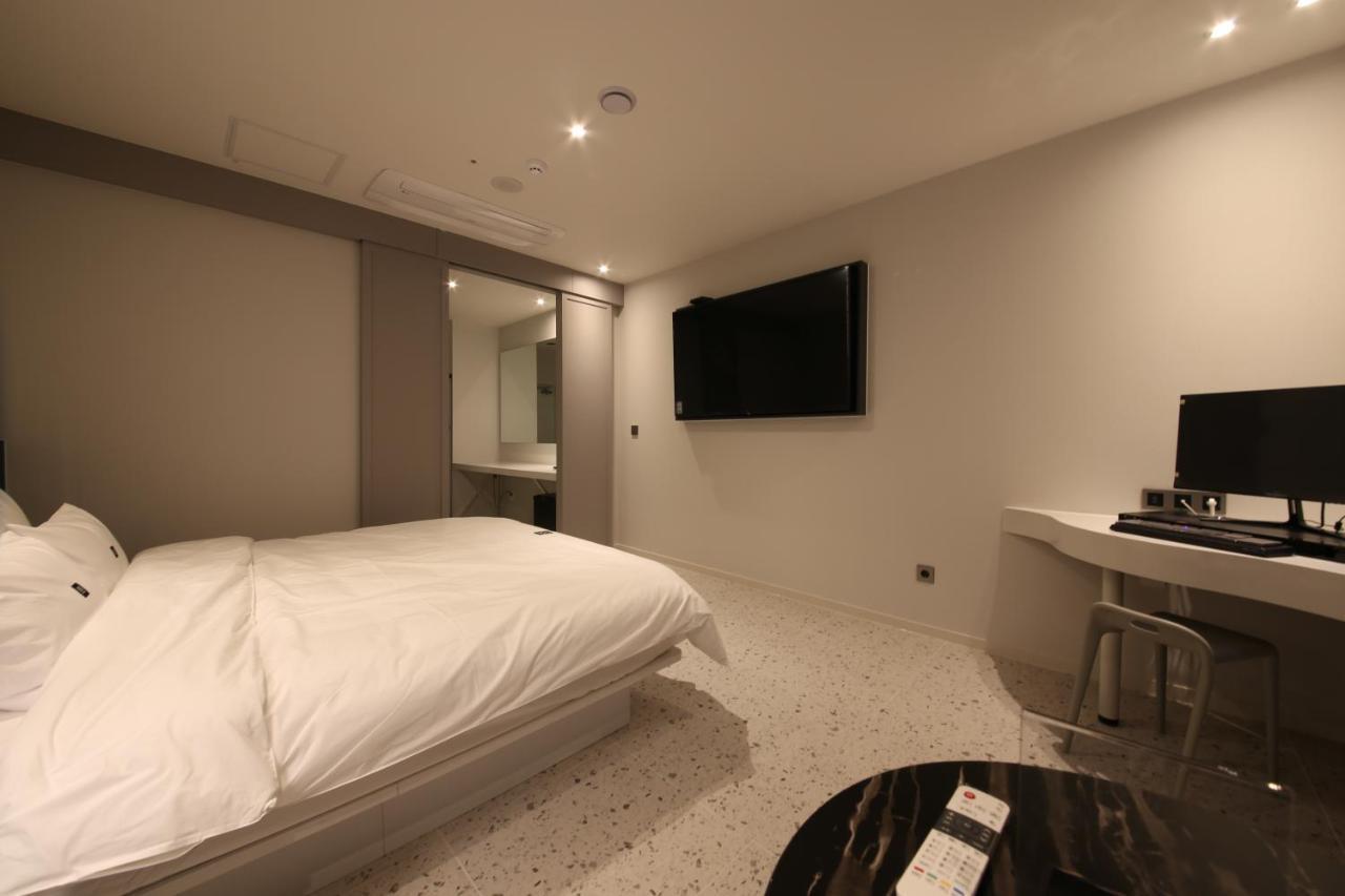 Zam101 Hotel Gimhae Exteriör bild