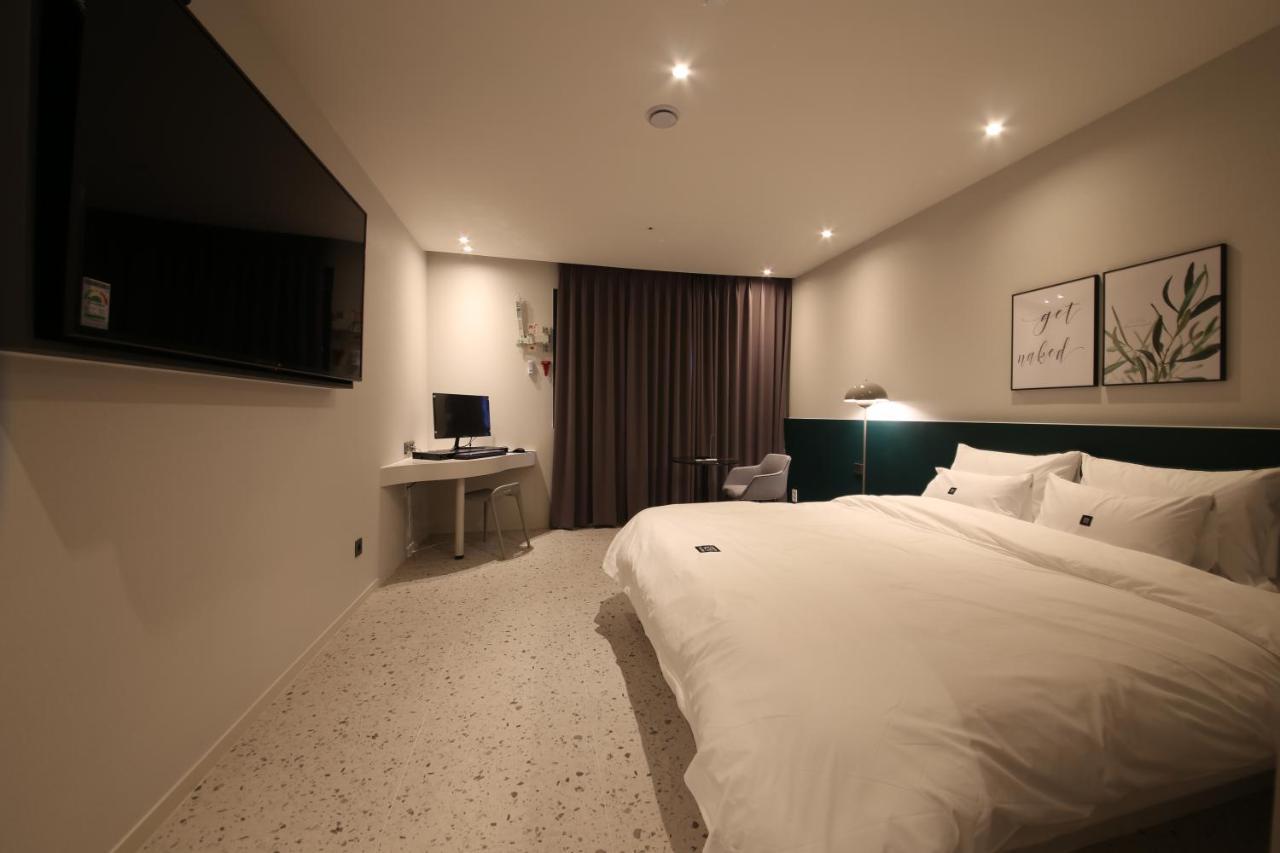 Zam101 Hotel Gimhae Exteriör bild