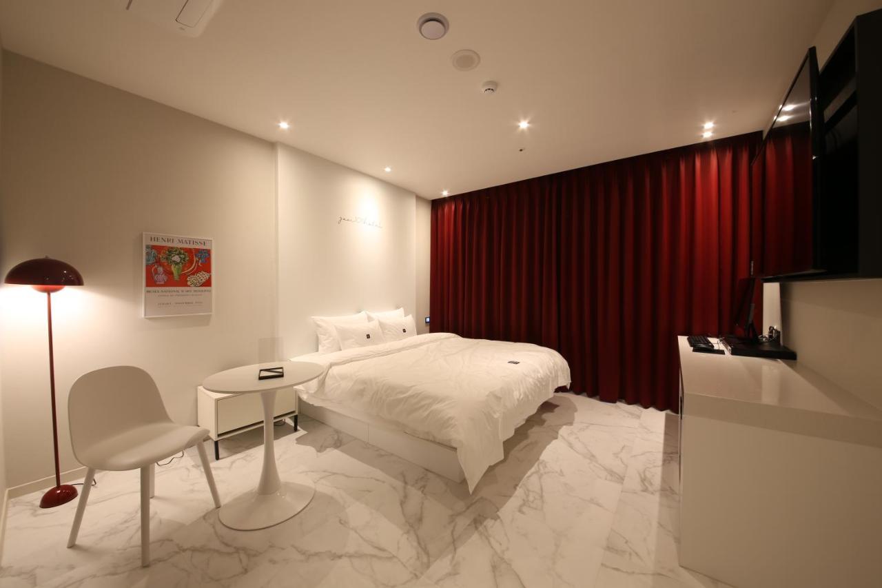 Zam101 Hotel Gimhae Exteriör bild