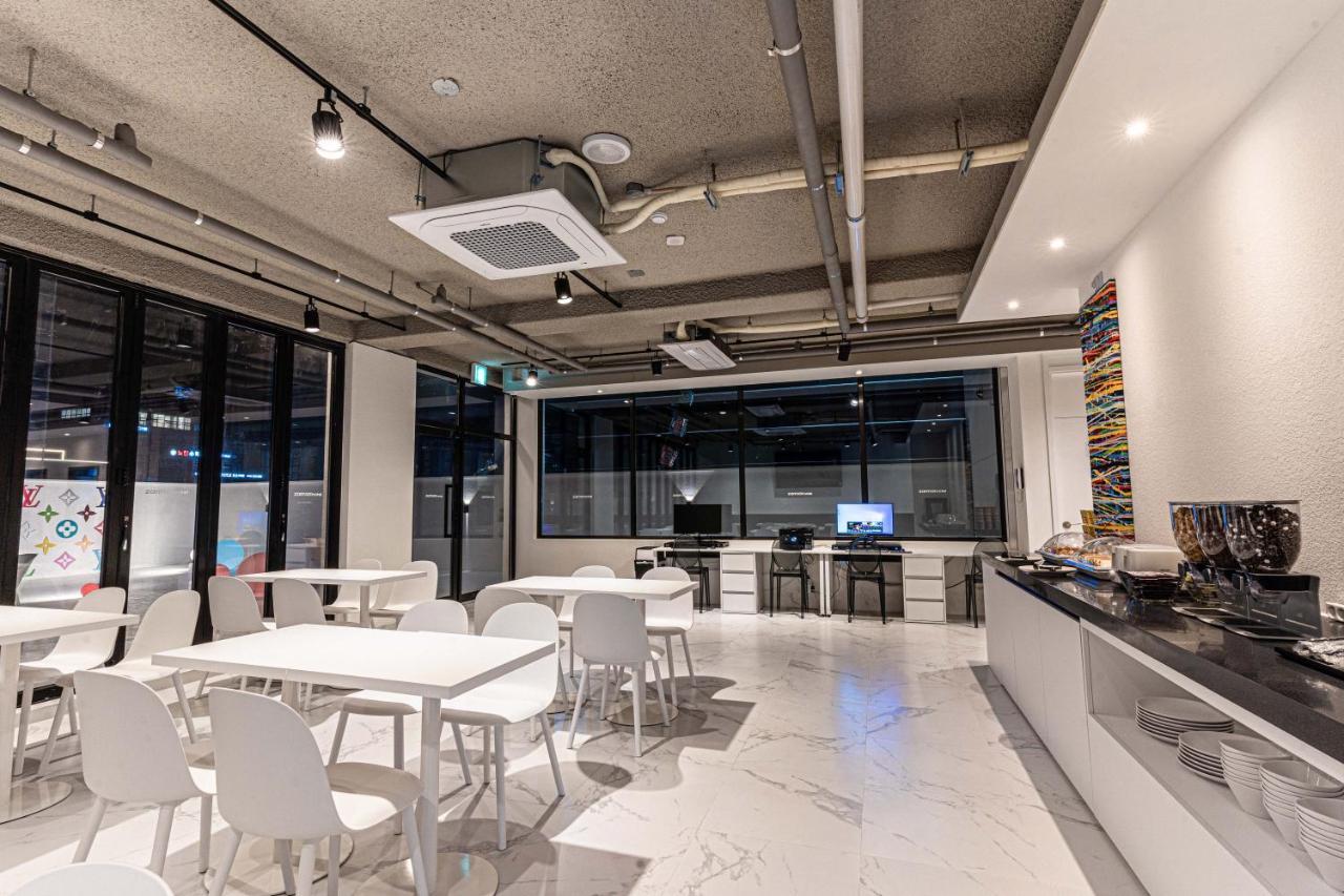 Zam101 Hotel Gimhae Exteriör bild